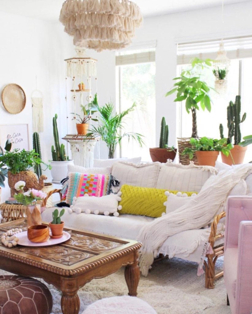 colorful bohemian home, bohemian style living room