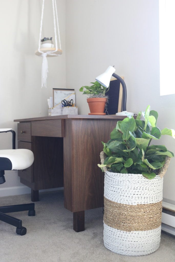 Plant Life Series: A Scandinavian Inspired, Mid-Century Modern Apartment in Portland